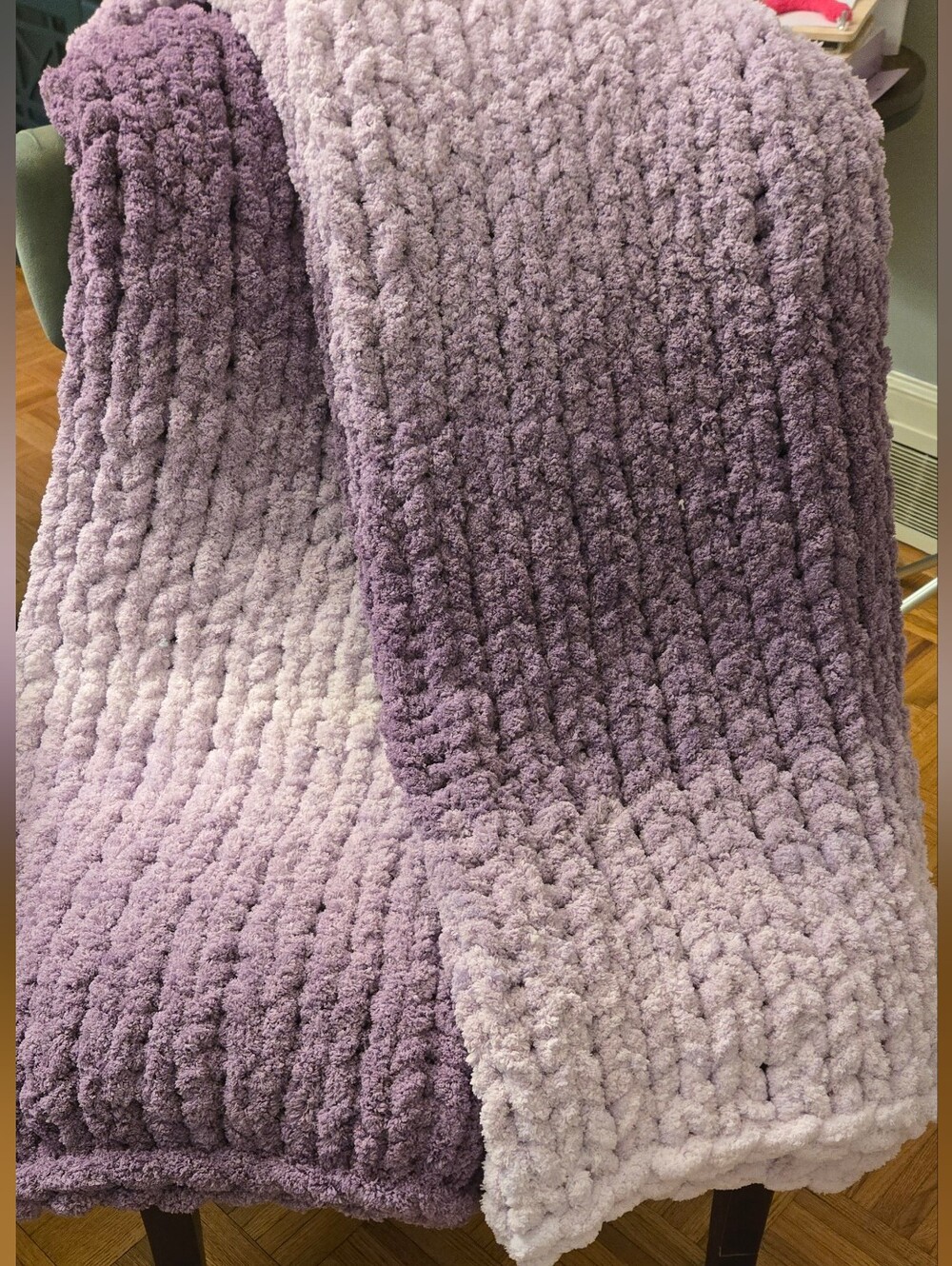 Plush Chunky HandKnit Lavender Twin Size Blanket - Unbranded